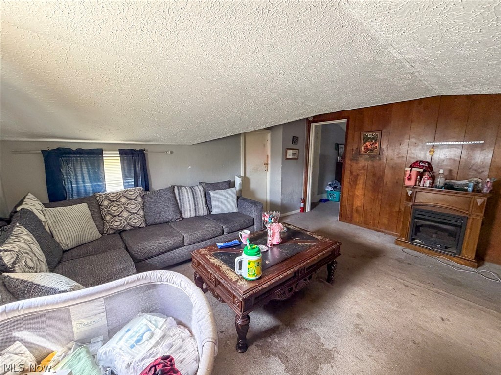 622 Elm Road Warren OH 44481