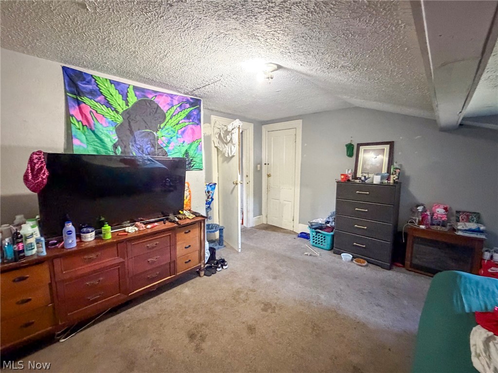 622 Elm Road Warren OH 44481