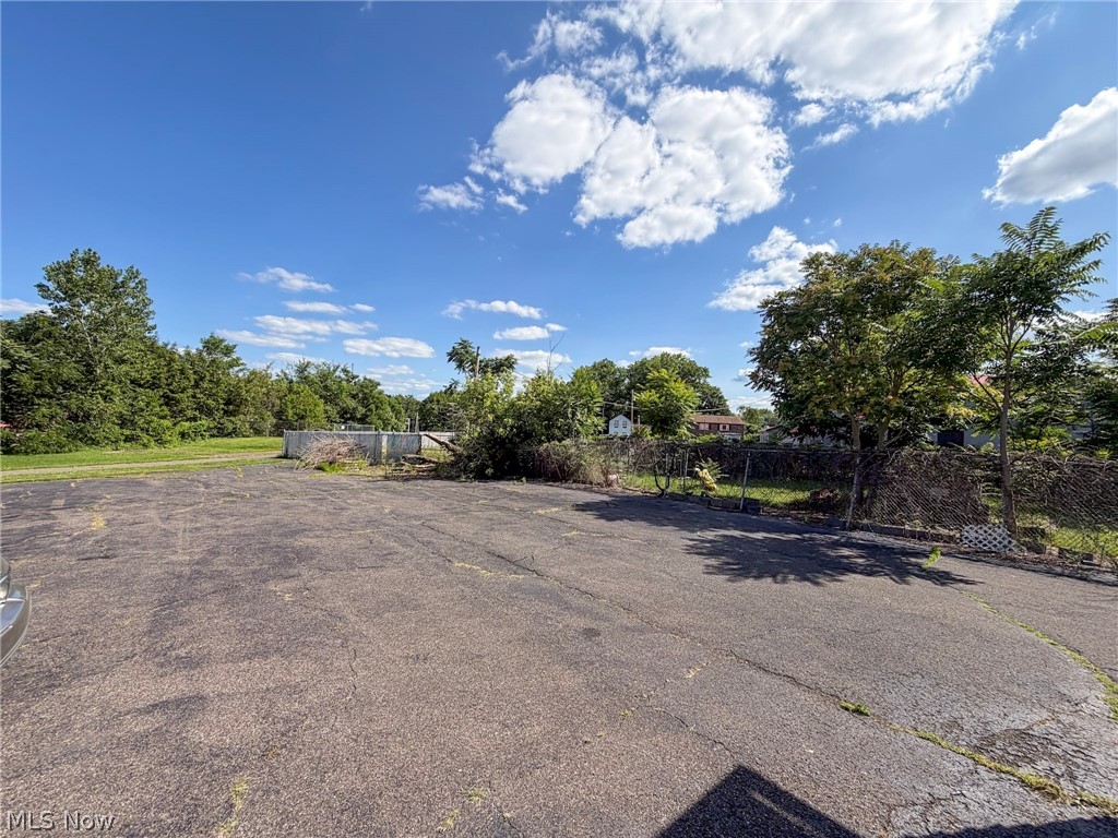 622 Elm Road Warren OH 44481