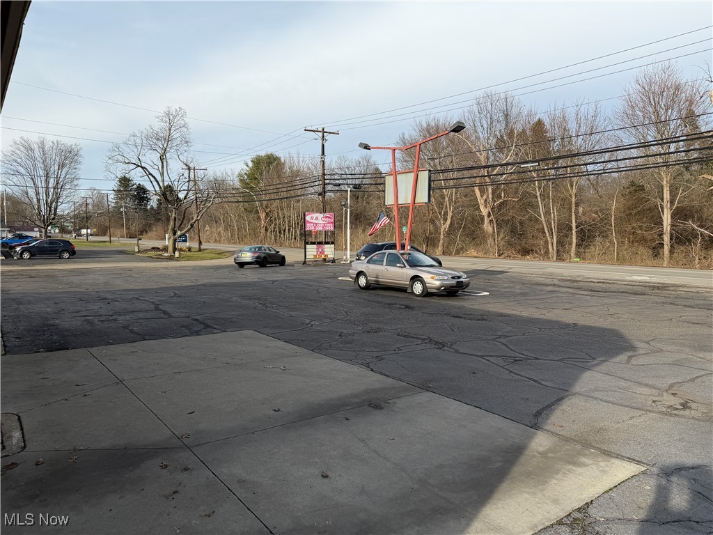 1414 E High Avenue New Philadelphia OH 44663