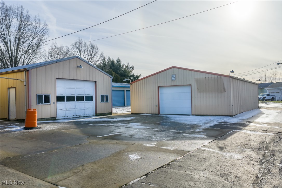 1414 E High Avenue New Philadelphia OH 44663