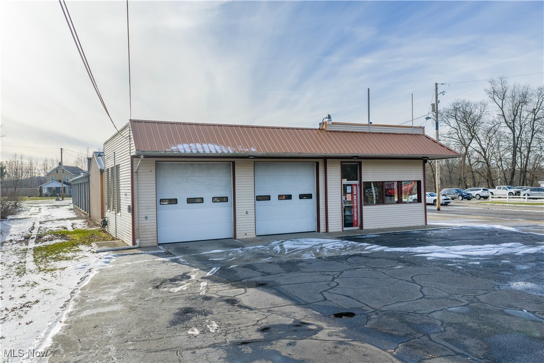 1414 E High Avenue New Philadelphia OH 44663