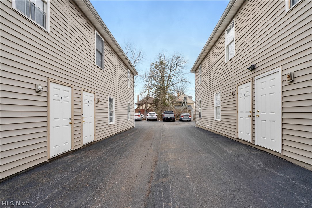 836 Michigan Avenue Youngstown OH 44504