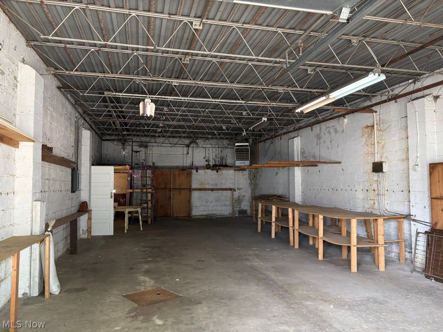 141 2nd Street NW Barberton OH 44203