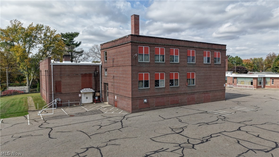 299 School Street Killbuck OH 44637