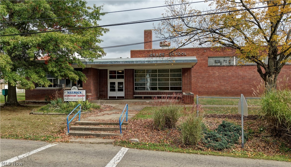 299 School Street Killbuck OH 44637