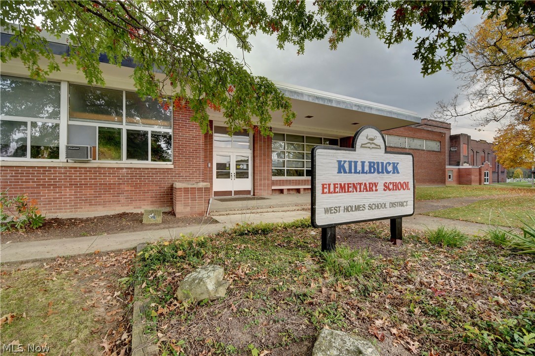 299 School Street Killbuck OH 44637