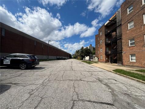 1615 Ridgefield Road Cleveland Heights OH 44118