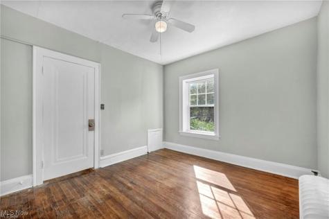 1615 Ridgefield Road Cleveland Heights OH 44118