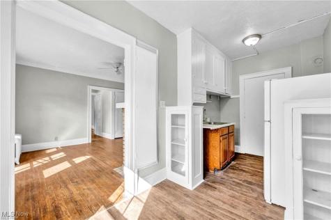 1615 Ridgefield Road Cleveland Heights OH 44118