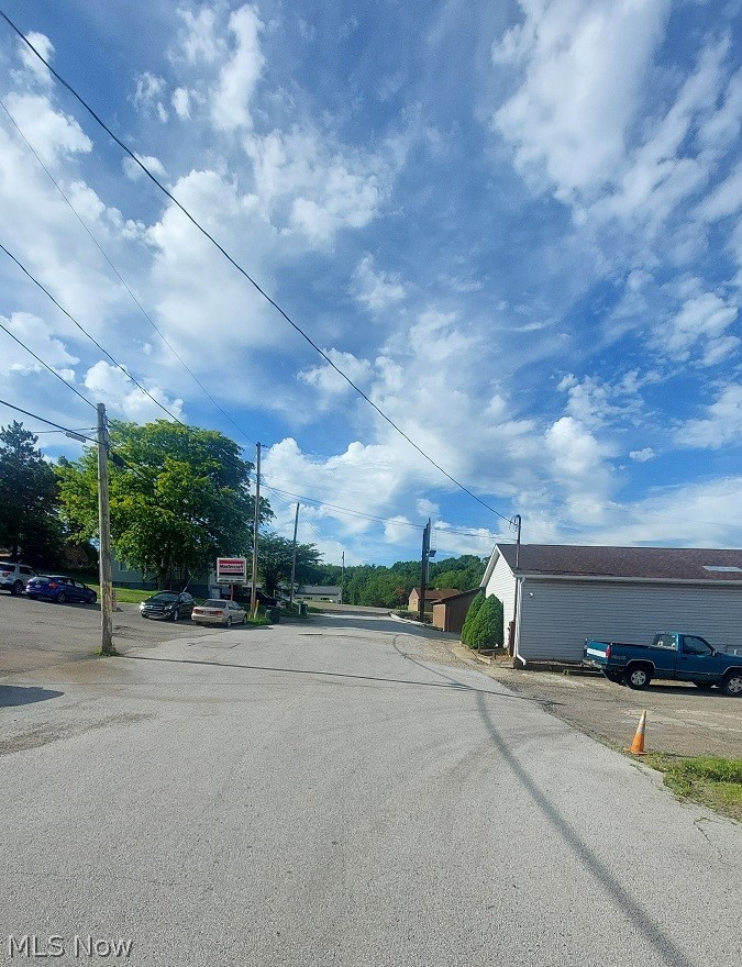 98 Maplewood Avenue Wintersville OH 43953