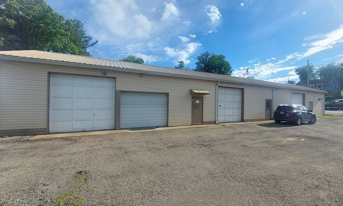 98 Maplewood Avenue Wintersville OH 43953