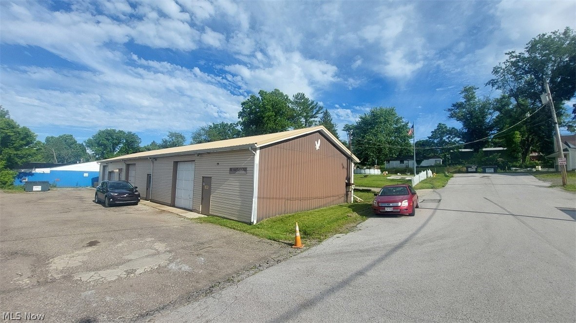 98 Maplewood Avenue Wintersville OH 43953