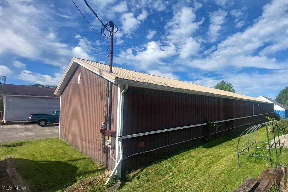 98 Maplewood Avenue Wintersville OH 43953