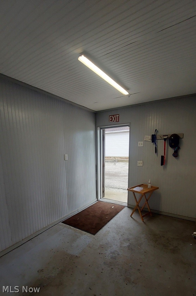 98 Maplewood Avenue Wintersville OH 43953