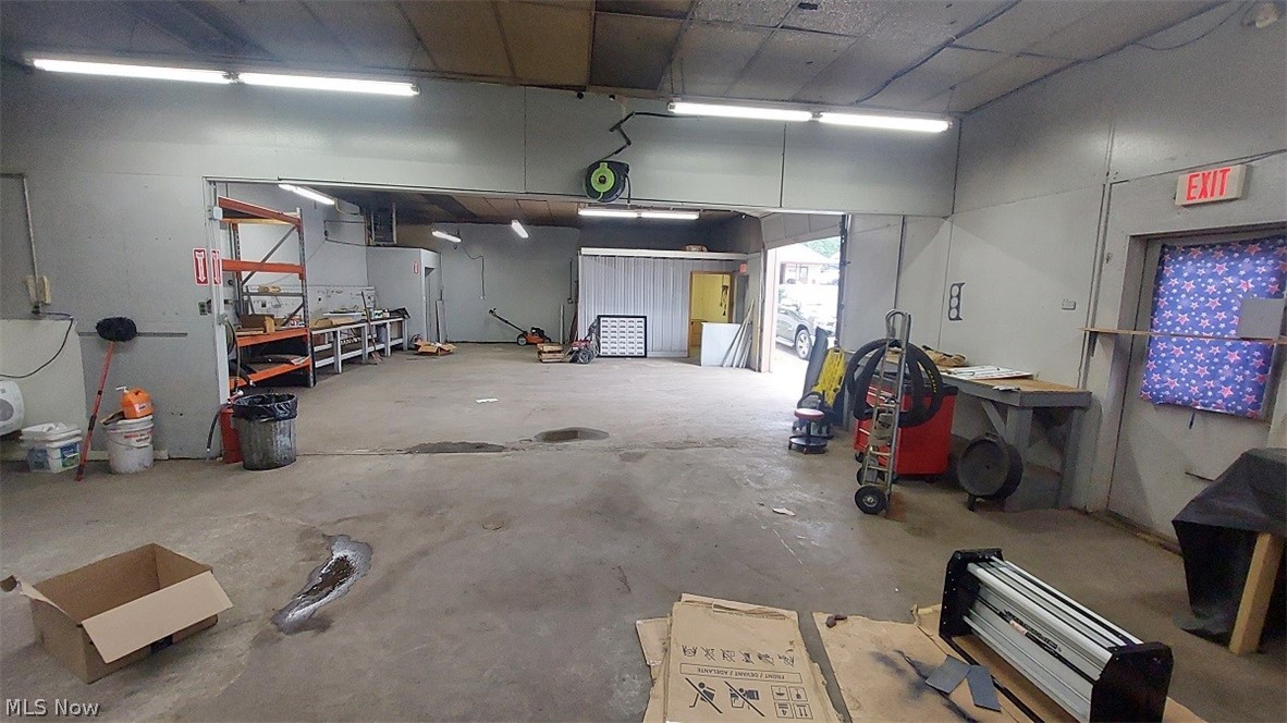 98 Maplewood Avenue Wintersville OH 43953