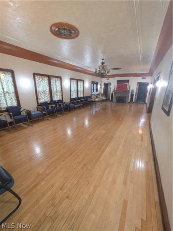 5337 Dolloff Road Cleveland OH 44127