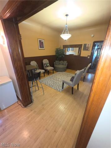 5337 Dolloff Road Cleveland OH 44127