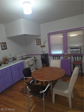 5337 Dolloff Road Cleveland OH 44127