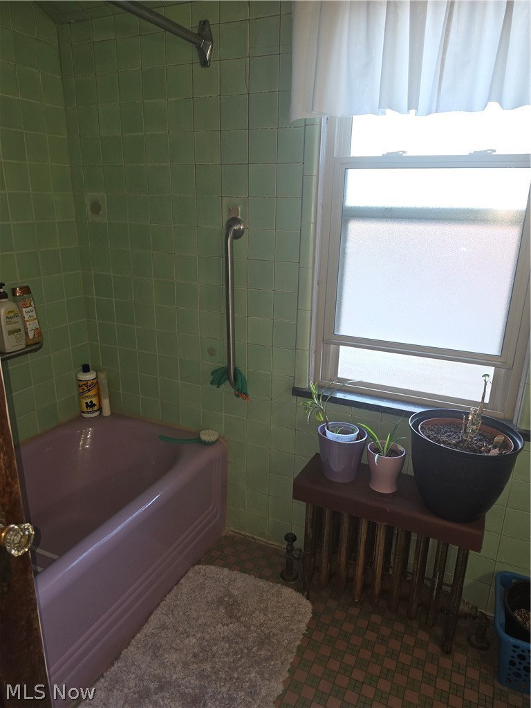 5337 Dolloff Road Cleveland OH 44127