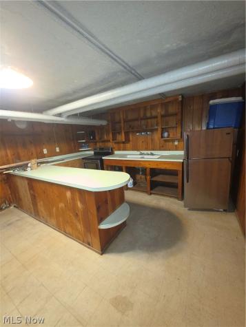 5337 Dolloff Road Cleveland OH 44127