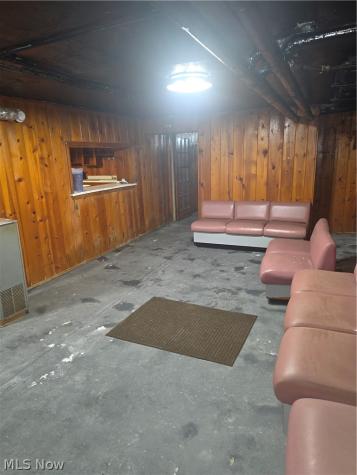 5337 Dolloff Road Cleveland OH 44127