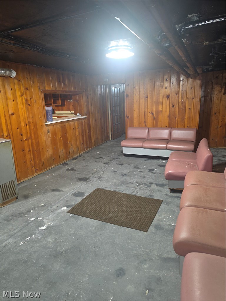 5337 Dolloff Road Cleveland OH 44127
