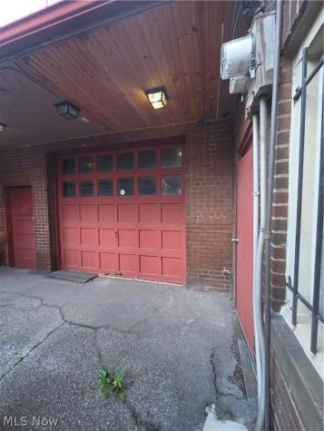 5337 Dolloff Road Cleveland OH 44127
