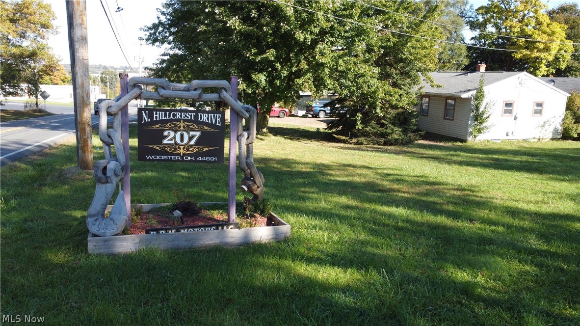 207 N Hillcrest Drive Wooster OH 44691