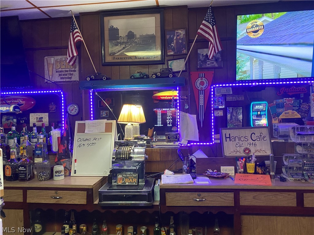 915 Wooster Road W Barberton OH 44203
