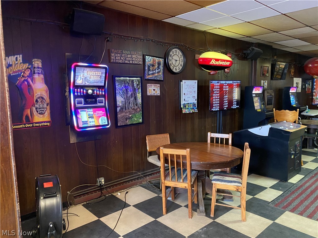 915 Wooster Road W Barberton OH 44203