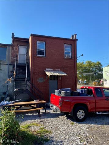 915 Wooster Road W Barberton OH 44203