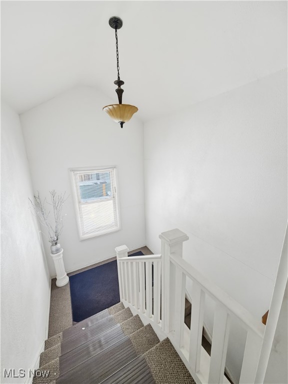 1214 E Market Street Warren OH 44483