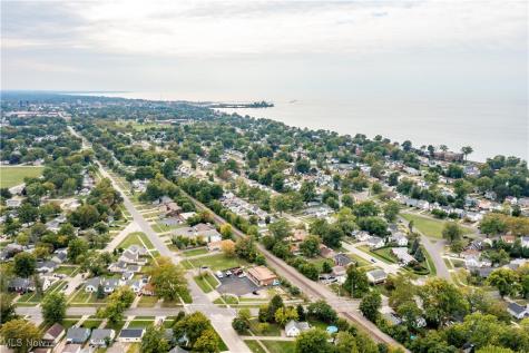 2973 G Street Lorain OH 44052