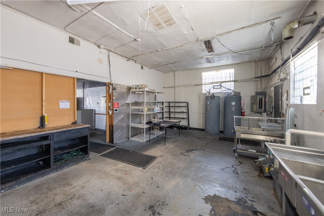 2078 S Taylor Road Cleveland Heights OH 44118