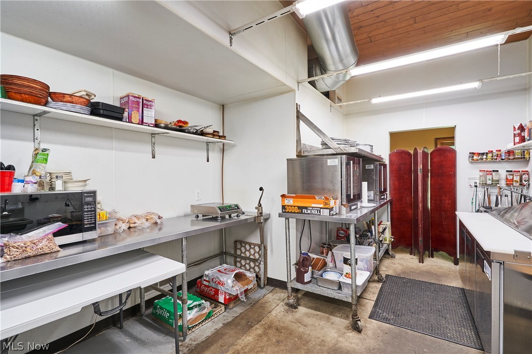 834 Clyde Hill Road Harpersfield OH 44041