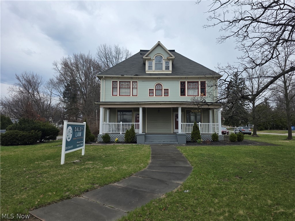 1451 E Market Street Warren OH 44483