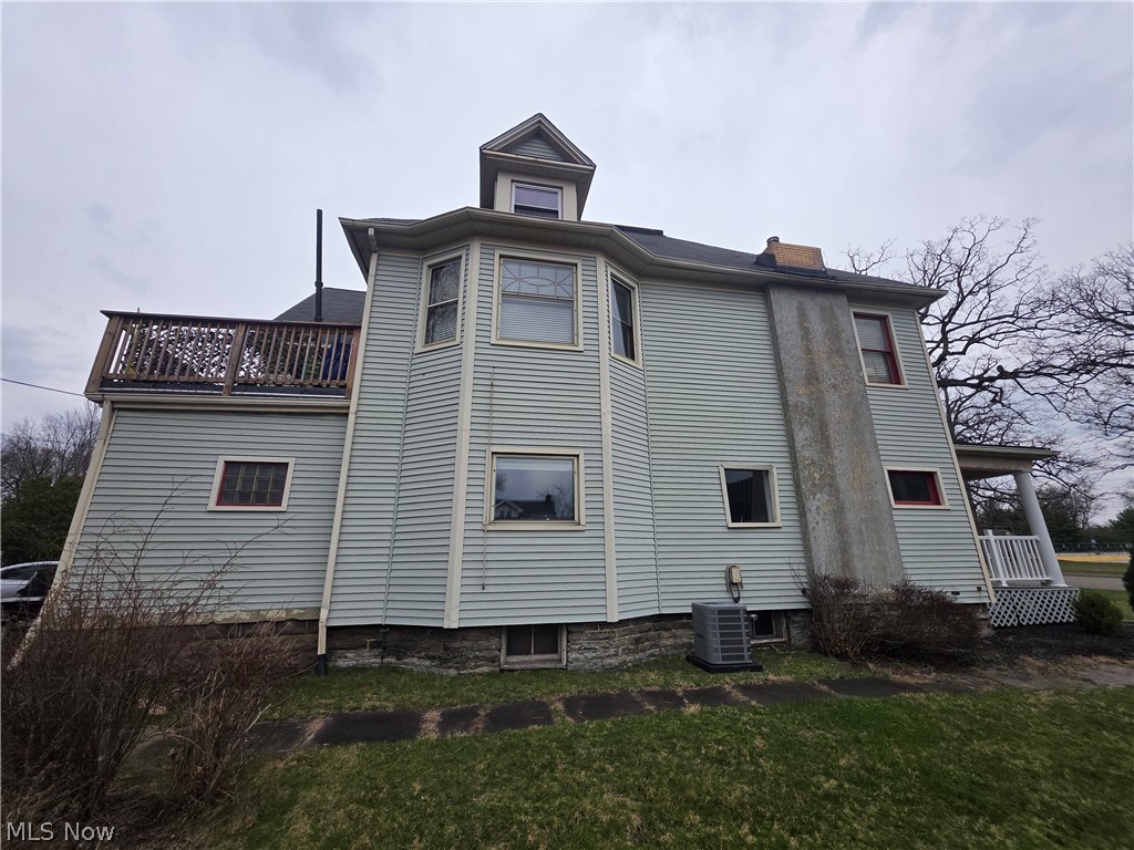 1451 E Market Street Warren OH 44483