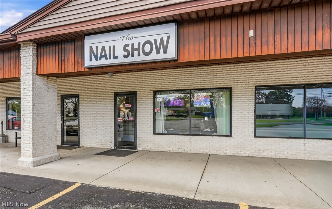 6100 Tod Avenue Warren OH 44481