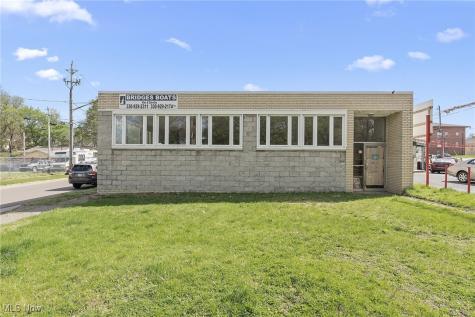 382 E Cuyahoga Falls Avenue Akron OH 44310