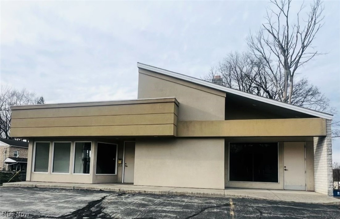 264 W Liberty Street SE Hubbard OH 44425