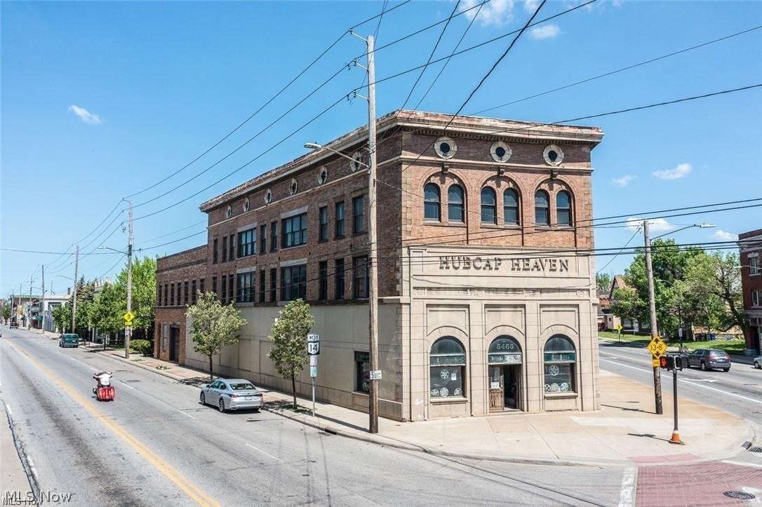 5455 Broadway Avenue Cleveland OH 44127