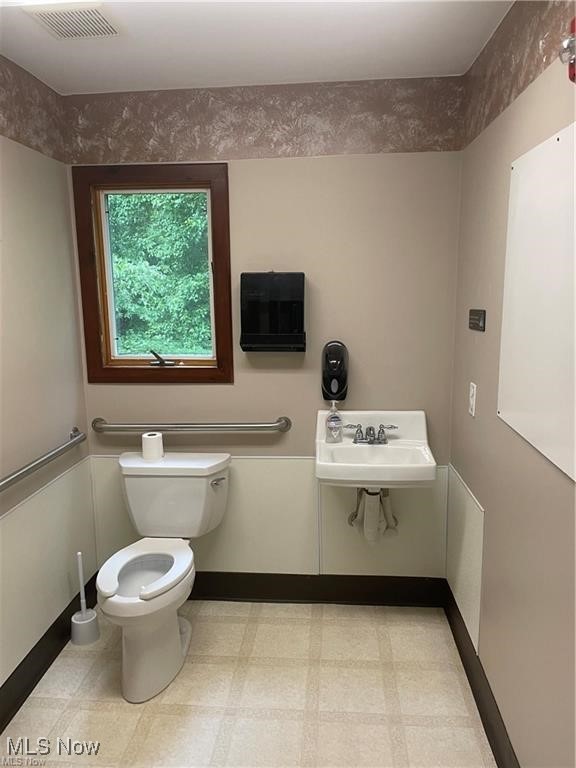 2470 Massillon Road Akron OH 44312