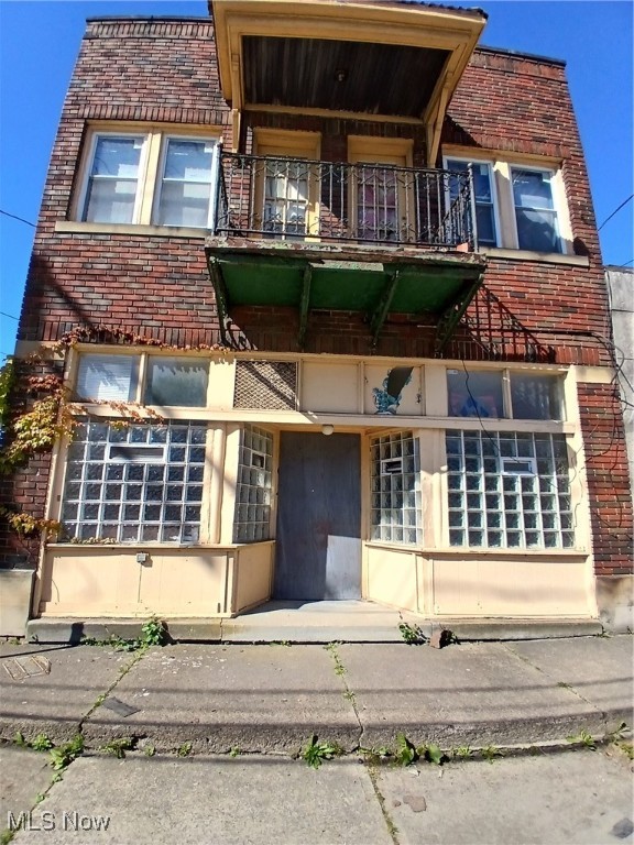 1014 Ivanhoe Road Cleveland OH 44110