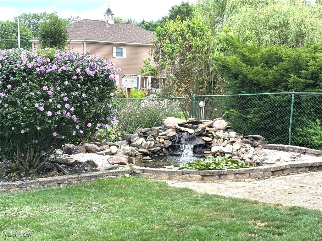 514 E Park Avenue Columbiana OH 44408