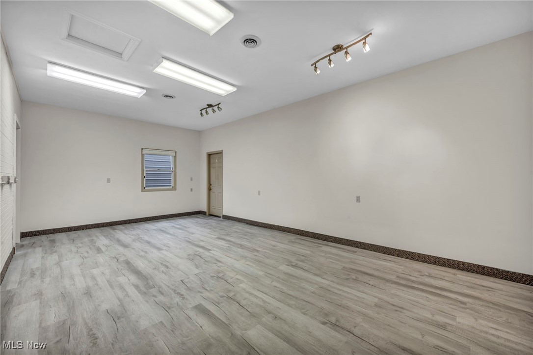 5374 Oberlin Avenue Lorain OH 44053