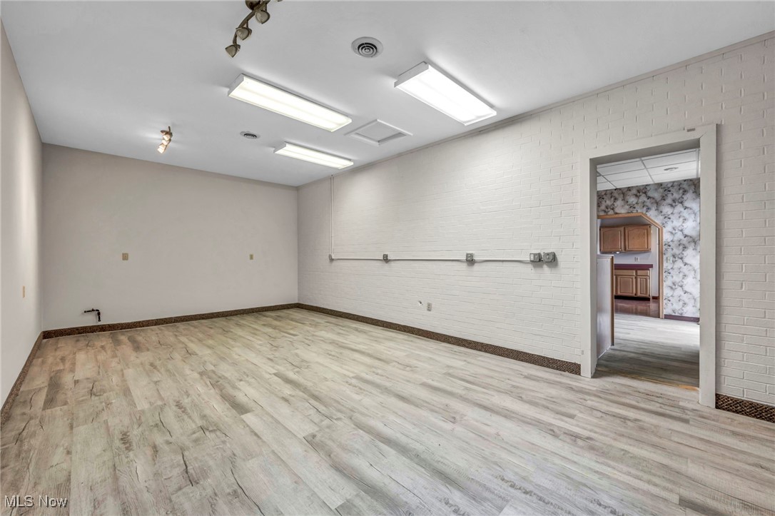 5374 Oberlin Avenue Lorain OH 44053