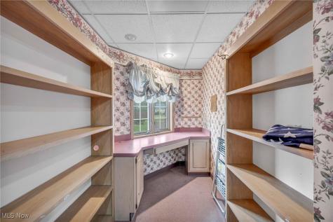 5374 Oberlin Avenue Lorain OH 44053