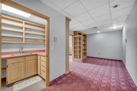 5374 Oberlin Avenue Lorain OH 44053