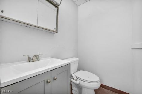 5374 Oberlin Avenue Lorain OH 44053